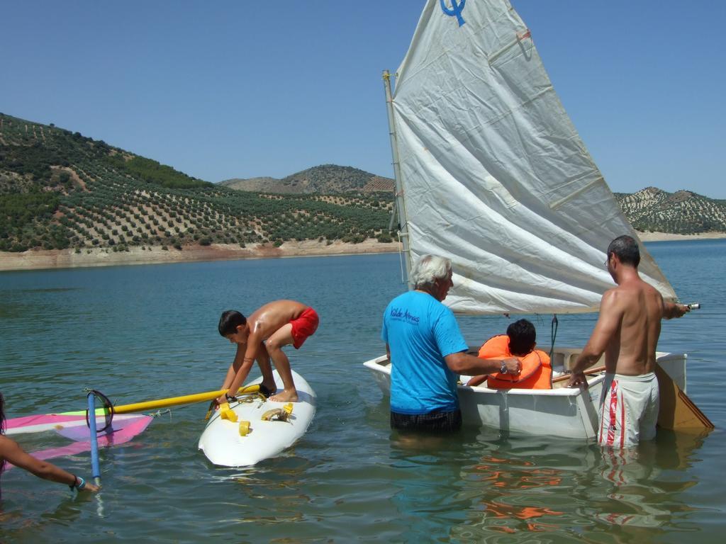 Camping Valdearenas Iznájar Eksteriør bilde