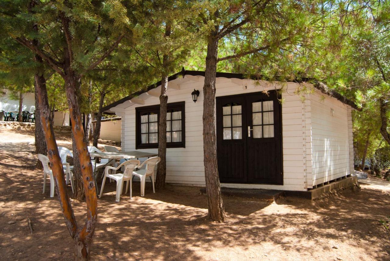 Camping Valdearenas Iznájar Eksteriør bilde