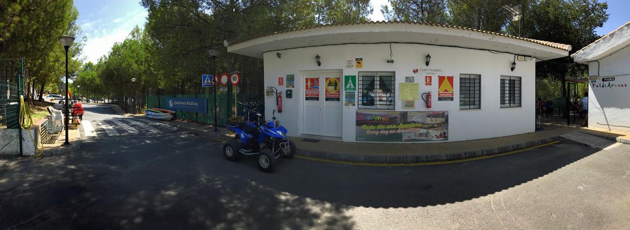 Camping Valdearenas Iznájar Eksteriør bilde