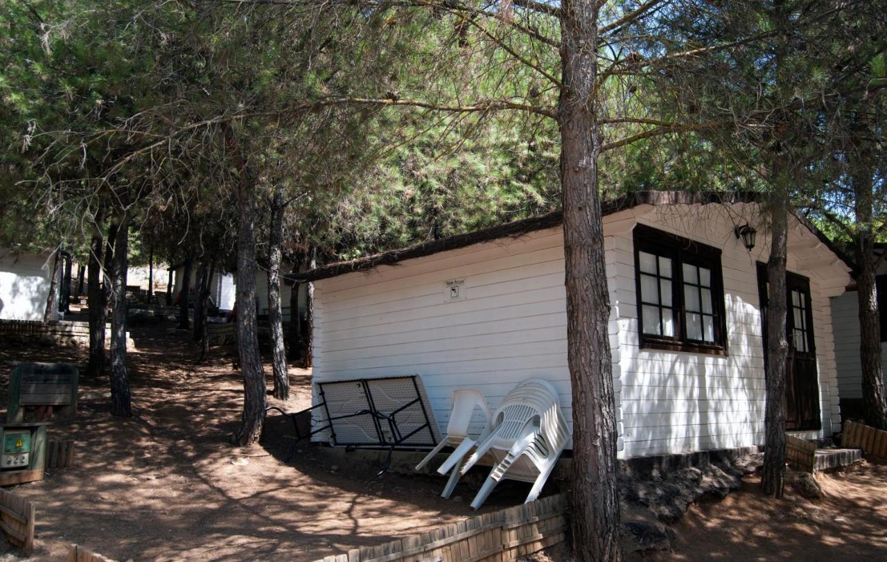 Camping Valdearenas Iznájar Eksteriør bilde